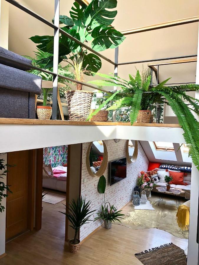 Duplex With Quite Terrace On Wenceslas Sq. براغ المظهر الخارجي الصورة